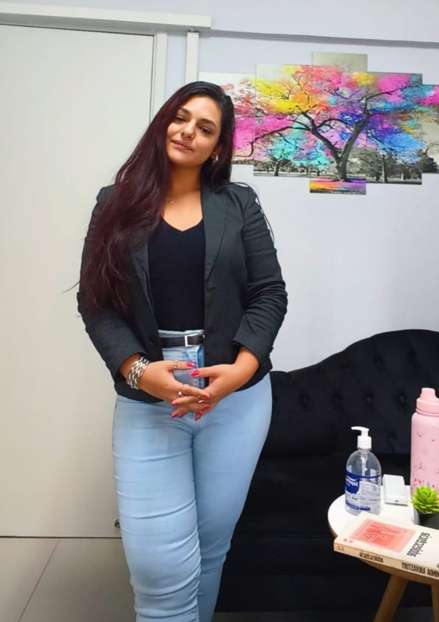 Larissa Baxter, psicóloga com especialidade em psicanálise em São Paulo, CRP 06/156280